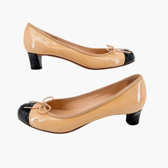 Chanel Beige CC Cap Toe Kitten Pumps Size 39.5 US 8.5-9 Two Tone Low Heel Bow - Picture 8 of 16